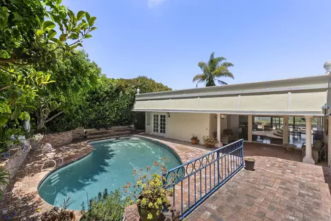 Exterior - 2326 Rue Adriane, La Jolla, CA 92037 photo 6 of 7