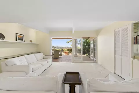 Living - 2326 Rue Adriane, La Jolla, CA 92037 photo 6 of 9
