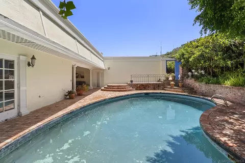 Exterior - 2326 Rue Adriane, La Jolla, CA 92037 photo 5 of 7