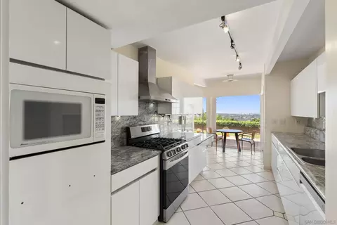 Kitchen - 2326 Rue Adriane, La Jolla, CA 92037 photo 1 of 4