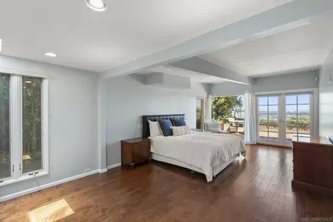 Bedroom - 2326 Rue Adriane, La Jolla, CA 92037 photo 1 of 4