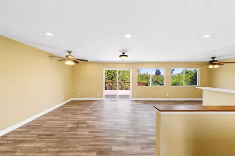 Living - 8808 Leigh Ave, Spring Valley, CA 91977 photo 10 of 13