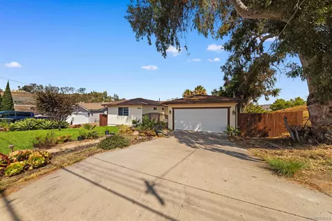 Exterior - 8808 Leigh Ave, Spring Valley, CA 91977 photo 10 of 10