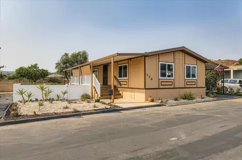 11949 Riverside Dr, Lakeside, CA 92040
