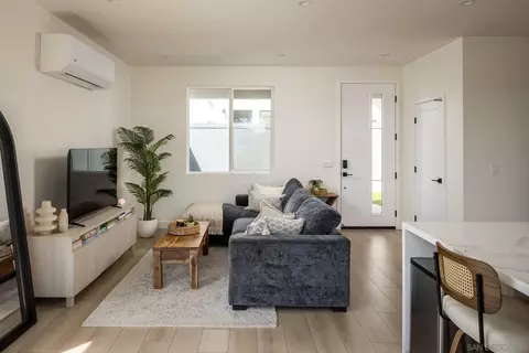 Living - 5140 Los Robles Dr, Carlsbad, CA 92008 photo 5 of 6