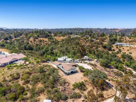 View/Area - 1331 Ramblewood, Alpine, CA 91901 photo 5 of 5