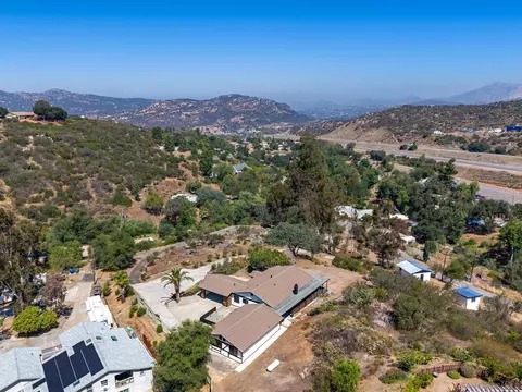 View/Area - 1331 Ramblewood, Alpine, CA 91901 photo 4 of 5