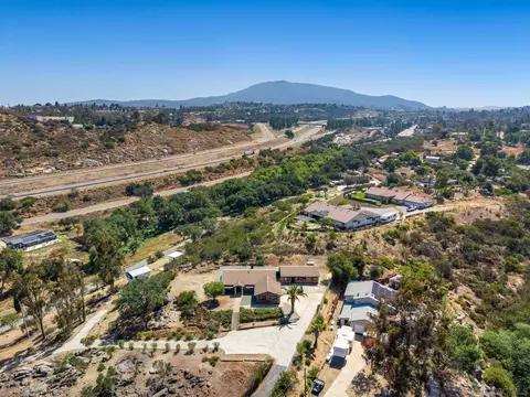 View/Area - 1331 Ramblewood, Alpine, CA 91901 photo 3 of 5