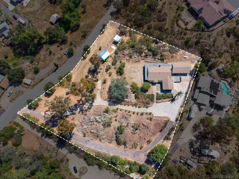 View/Area - 1331 Ramblewood, Alpine, CA 91901 photo 2 of 5