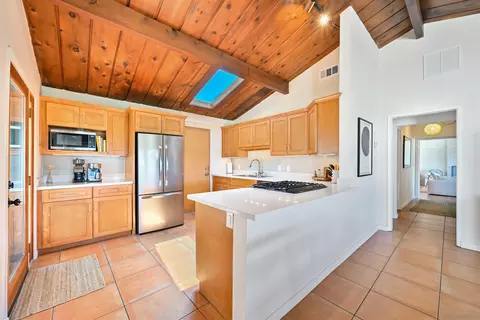 Kitchen - 9268 Hightop, Lakeside, CA 92040 photo 2 of 4