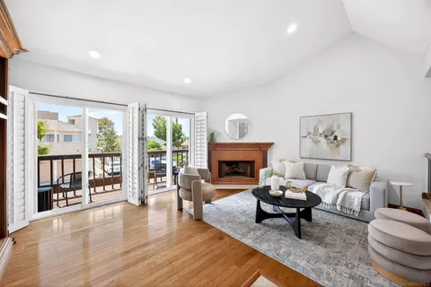 6998 Camino Degrazia, San Diego, CA 92111