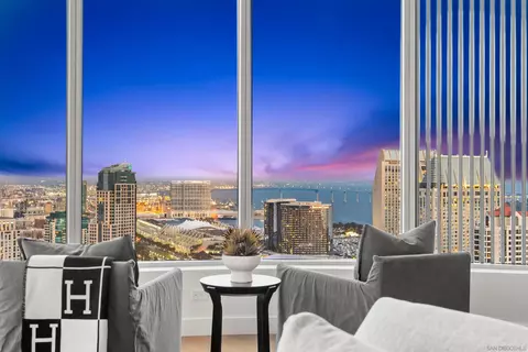 888 W E St #3904, San Diego, CA 92101