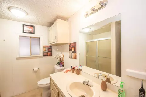 Bath - 1285 E Washington Ave #113, El Cajon, CA 92019 photo 2 of 3