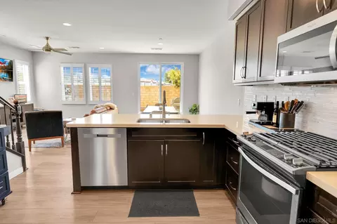 Kitchen - 8610 Sage Shadow Dr, Lakeside, CA 92040 photo 5 of 6