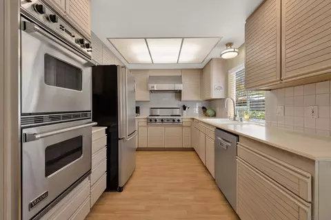 Kitchen - 13614 Quiet Hls, Poway, CA 92064 photo 1 of 3
