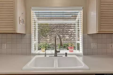 Kitchen - 13614 Quiet Hls, Poway, CA 92064 photo 3 of 3