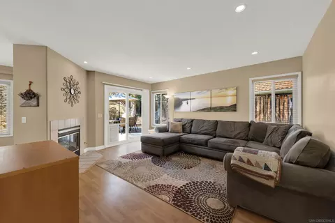 Living - 13614 Quiet Hls, Poway, CA 92064 photo 3 of 4