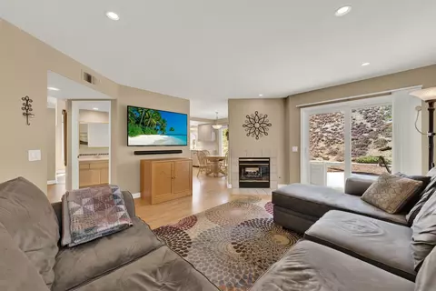 Living - 13614 Quiet Hls, Poway, CA 92064 photo 4 of 4