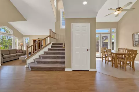 Entry Way - 13614 Quiet Hls, Poway, CA 92064 photo 2 of 8