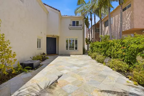 Exterior - 40 Spinnaker Way, Coronado, CA 92118 photo 6 of 9