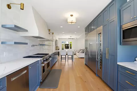 Kitchen - 40 Spinnaker Way, Coronado, CA 92118 photo 3 of 4