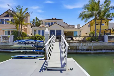 Exterior - 40 Spinnaker Way, Coronado, CA 92118 photo 2 of 9
