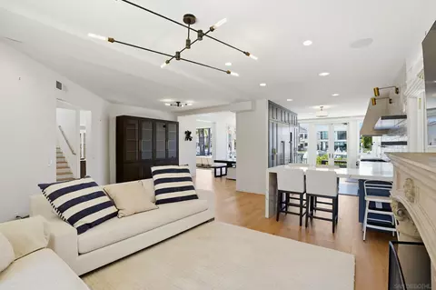 Living - 40 Spinnaker Way, Coronado, CA 92118 photo 2 of 4