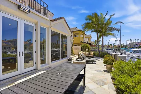 Exterior - 40 Spinnaker Way, Coronado, CA 92118 photo 4 of 9
