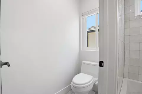 Bath - 40 Spinnaker Way, Coronado, CA 92118 photo 3 of 7