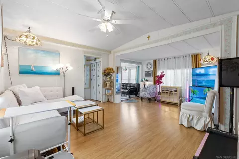 900 N Cleveland St #101, Oceanside, CA 92054