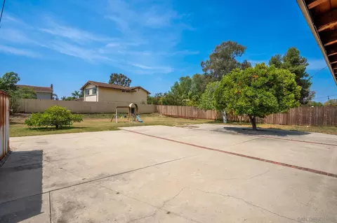 Exterior - 5837 Jeffries Rnch, Oceanside, CA 92057 photo 6 of 10