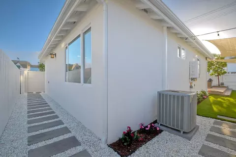 Exterior - 1221 4th St, Coronado, CA 92118 photo 4 of 26