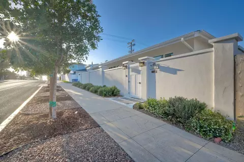 Exterior - 1221 4th St, Coronado, CA 92118 photo 2 of 26