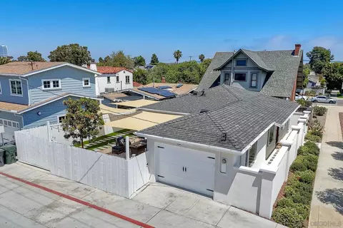 1221 4th St, Coronado, CA 92118