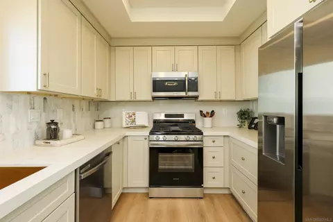 Kitchen - 658-660 Santa Fe Dr, Encinitas, CA 92024 photo 3 of 3
