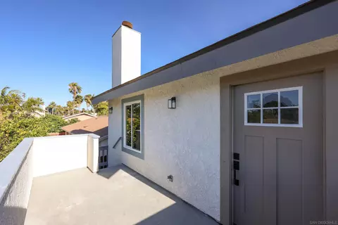 Exterior - 658-660 Santa Fe Dr, Encinitas, CA 92024 photo 8 of 8