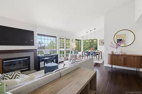 16376 Avenida Venusto #D, San Diego, CA 92128