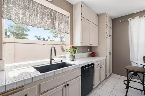 Kitchen - 1593 Avenida Guillermo, Oceanside, CA 92056 photo 5 of 5
