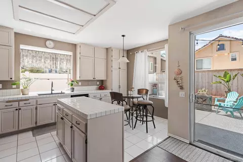 Kitchen - 1593 Avenida Guillermo, Oceanside, CA 92056 photo 4 of 5