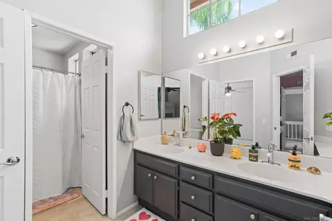 Bath - 1593 Avenida Guillermo, Oceanside, CA 92056 photo 3 of 4