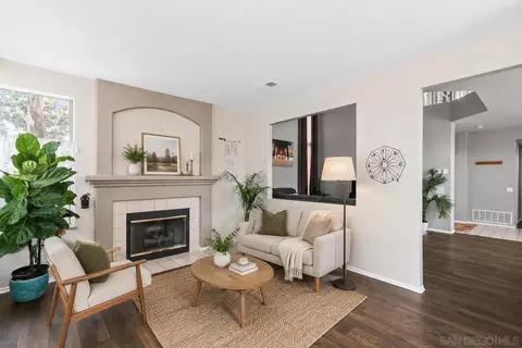 Living - 1593 Avenida Guillermo, Oceanside, CA 92056 photo 2 of 4