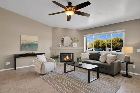 9239 Francis, Spring Valley, CA 91977 photo 4