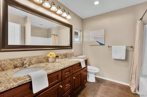 9239 Francis, Spring Valley, CA 91977 photo 17