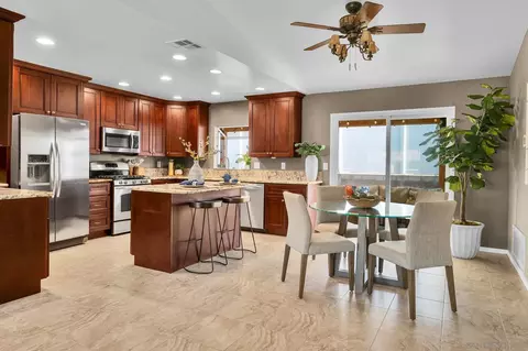 9239 Francis, Spring Valley, CA 91977 photo 8