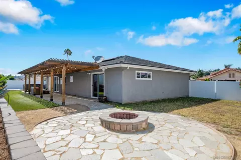 9239 Francis, Spring Valley, CA 91977 photo 31