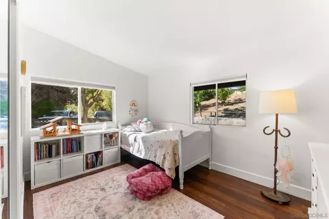 Bedroom - 20751 Sutherland Dam Rd, Ramona, CA 92065 photo 2 of 5