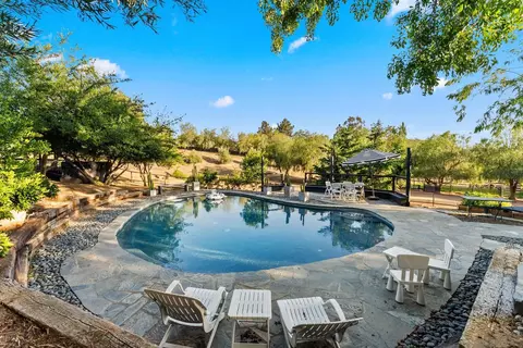 Exterior - 20751 Sutherland Dam Rd, Ramona, CA 92065 photo 9 of 25