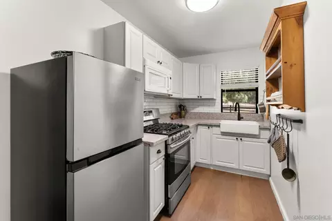 Kitchen - 20751 Sutherland Dam Rd, Ramona, CA 92065 photo 4 of 4