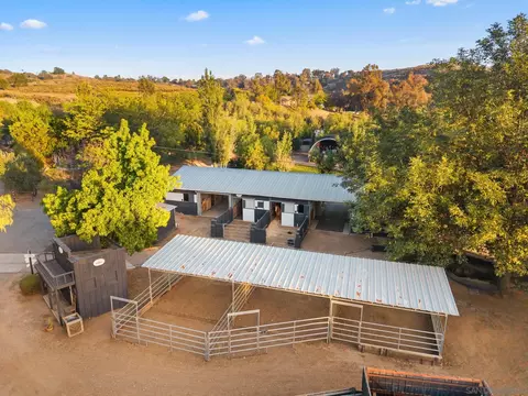 Exterior - 20751 Sutherland Dam Rd, Ramona, CA 92065 photo 20 of 25