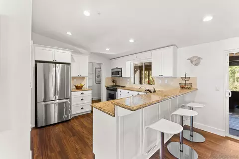 Kitchen - 20751 Sutherland Dam Rd, Ramona, CA 92065 photo 1 of 4